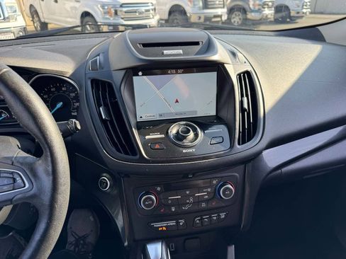 Used 2018 Ford Escape Titanium image 28