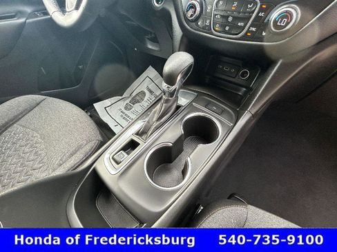 Used 2022 Chevrolet Equinox LT image 28