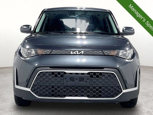 Used 2025 Kia Soul LX w/ LX Technology Package FWD image 4