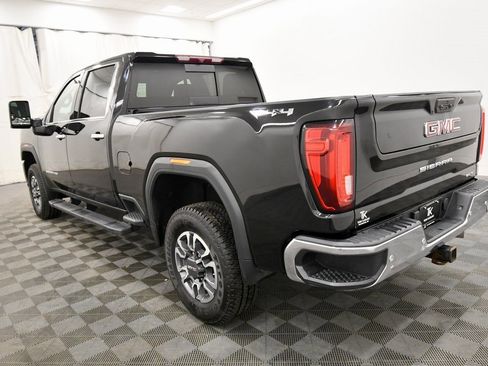 Used 2021 GMC Sierra 2500 SLT w/ SLT Convenience Package image 5