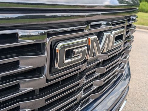 Used 2023 GMC Sierra 1500 Denali Ultimate AWD/4WD image 6