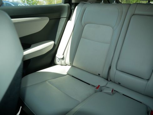 Certified 2024 Nissan Ariya AWD image 12