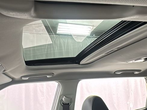 Used 2024 Kia Seltos EX image 34