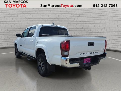 Used 2022 Toyota Tacoma SR5 RWD image 8