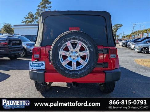 Used 2017 Jeep Wrangler Unlimited Sahara w/ Max Tow Package image 5