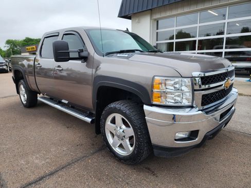 Used 2012 Chevrolet Silverado 2500 LTZ w/ LTZ Plus Package AWD/4WD image 2