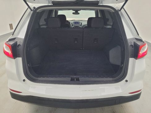 Used 2021 Chevrolet Equinox LS FWD image 29