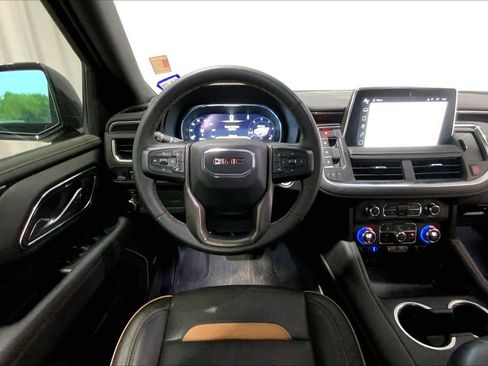 Used 2023 GMC Yukon AT4 w/ AT4 Premium Package AWD/4WD image 14