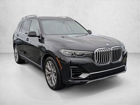 Used 2020 BMW X7 xDrive40i w/ Parking Assistance Package image 3