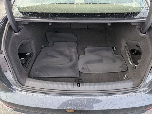 Used 2017 Audi A4 2.0T Premium w/ Convenience Package image 32