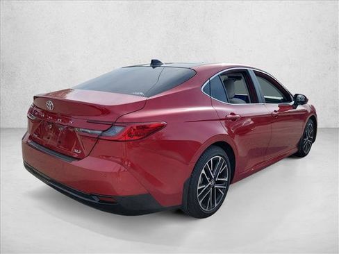 Used 2025 Toyota Camry XLE w/ Premium Plus Package image 5