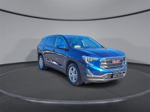 Used 2020 GMC Terrain SLE image 2