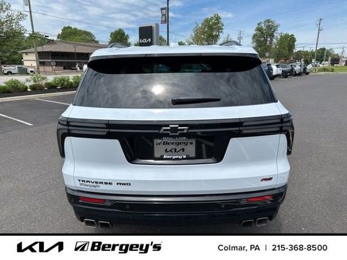 Used 2026 Chevrolet Traverse RS AWD/4WD image 9