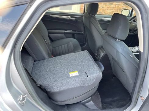 Used 2020 Ford Fusion SE FWD image 58