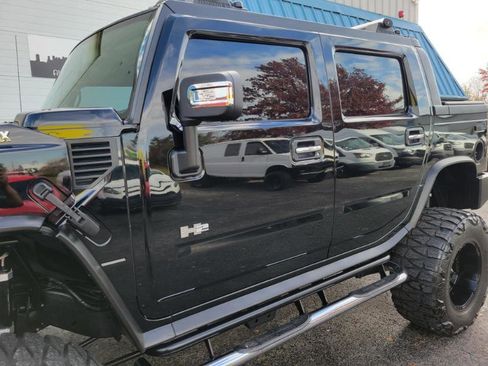Used 2005 HUMMER H2 SUT w/ Preferred Equipment Group image 13