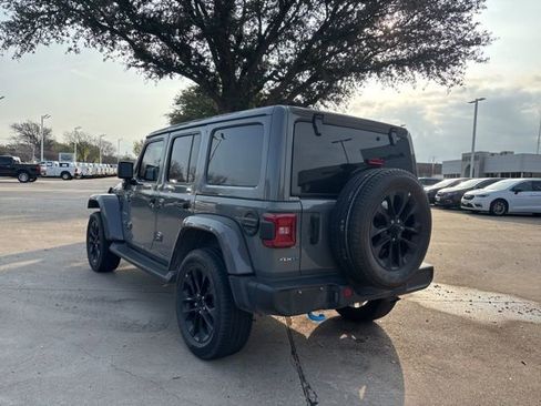 Used 2022 Jeep Wrangler Unlimited Sahara w/ Cold Weather Group image 7