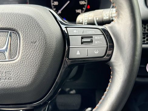 Used 2025 Honda HR-V Sport image 9