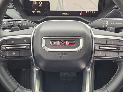 Used 2025 GMC Acadia Elevation FWD image 16