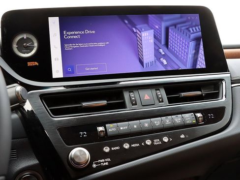 New 2025 Lexus ES 350 Ultra Luxury image 19