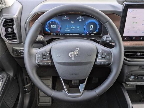 New 2025 Ford Bronco Sport Outer Banks image 10