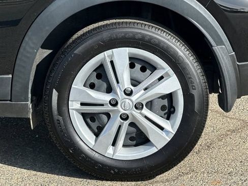 Certified 2024 Nissan Kicks S FWD image 31
