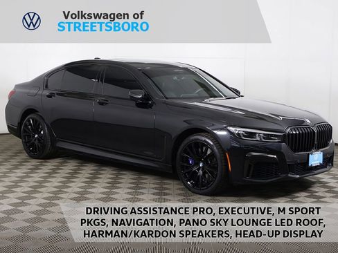 Used 2022 BMW 750i xDrive w/ Executive Package AWD/4WD image 1