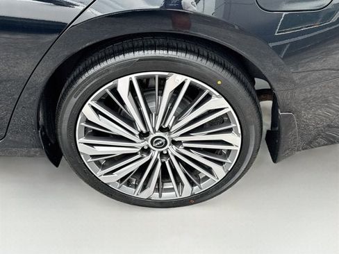 Certified 2024 Nissan Altima 2.5 SL FWD image 7