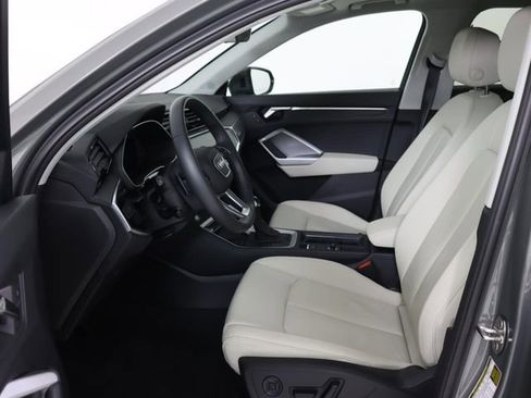 Certified 2025 Audi Q3 2.0T Premium w/ Convenience Package image 12