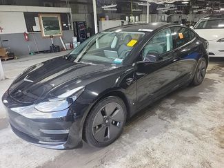 Used 2023 Tesla Model 3 Standard Range RWD video 1