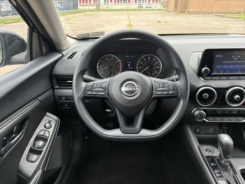Used 2025 Nissan Sentra S FWD image 27