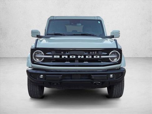 Used 2024 Ford Bronco Outer Banks AWD/4WD image 2