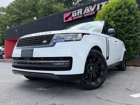 Used 2024 Land Rover Range Rover Long Wheelbase SE AWD/4WD image 2