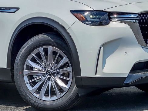 Used 2025 MAZDA CX-90 3.3 Turbo w/ Preferred Package AWD/4WD image 3