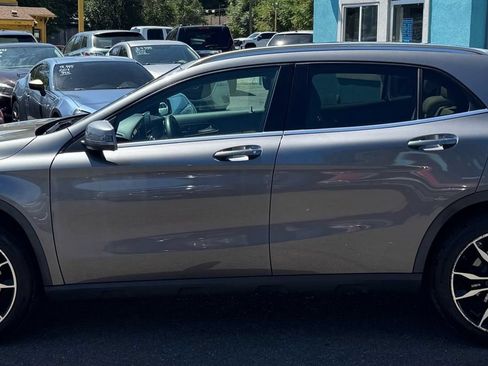 Used 2017 Mercedes-Benz GLA 250 4MATIC image 6