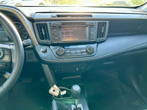 Used 2018 Toyota RAV4 XLE image 23