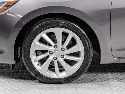 Used 2018 Acura ILX FWD image 34