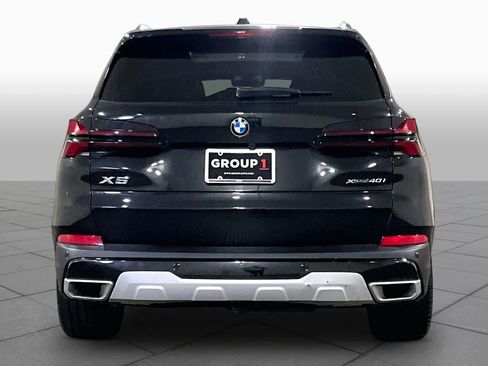 Used 2024 BMW X5 xDrive40i AWD/4WD image 4