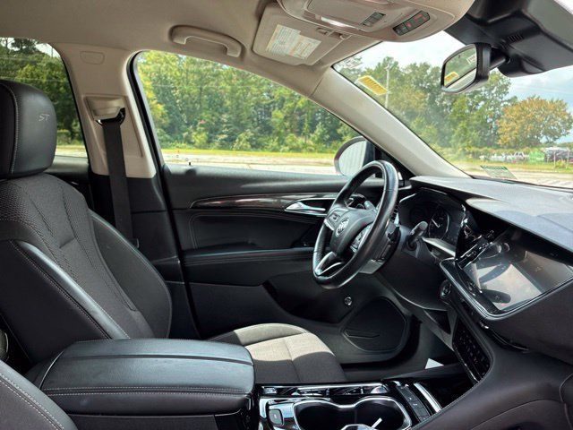 Used 2023 Buick Envision Preferred FWD image 23