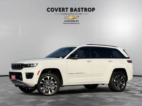Used 2023 Jeep Grand Cherokee Overland w/ Luxury Tech Group IV AWD/4WD image 1