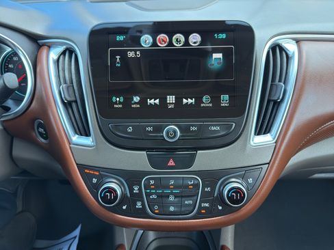 Used 2018 Chevrolet Malibu Premier w/ Premier Sun and Wheel Package image 28