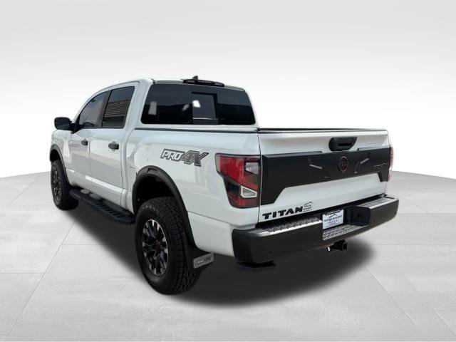 Used 2023 Nissan Titan PRO-4X w/ Pro-4x Convenience Package AWD/4WD image 11