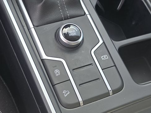 Used 2022 Kia Sorento LX FWD image 5
