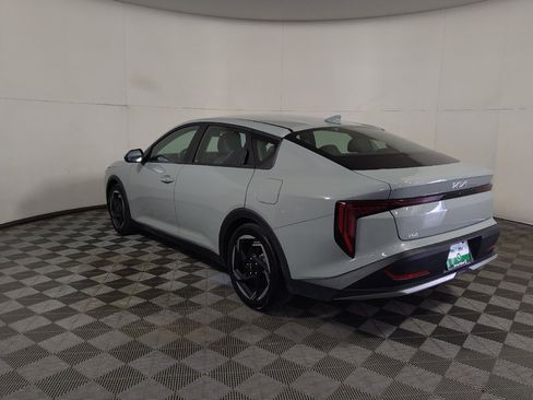 Used 2025 Kia K4 EX FWD image 5