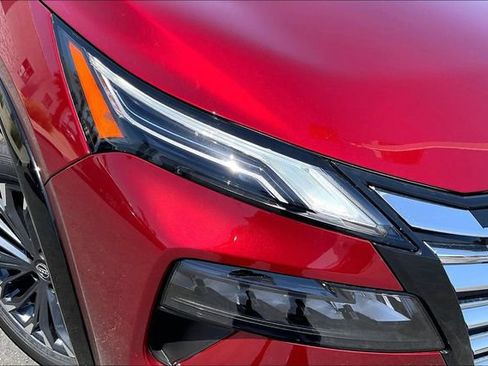 New 2026 Nissan Rogue Platinum w/ Platinum Premium Package AWD/4WD image 10