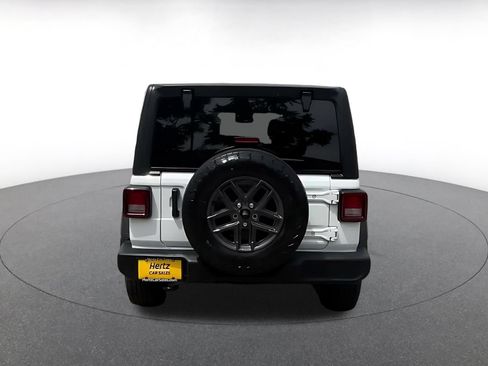 Used 2025 Jeep Wrangler Unlimited Sport AWD/4WD image 10