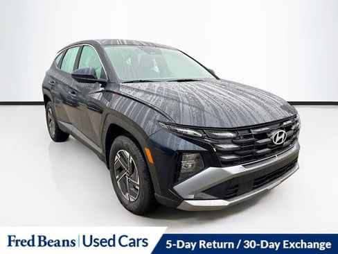 Used 2026 Hyundai Tucson Blue SE image 1