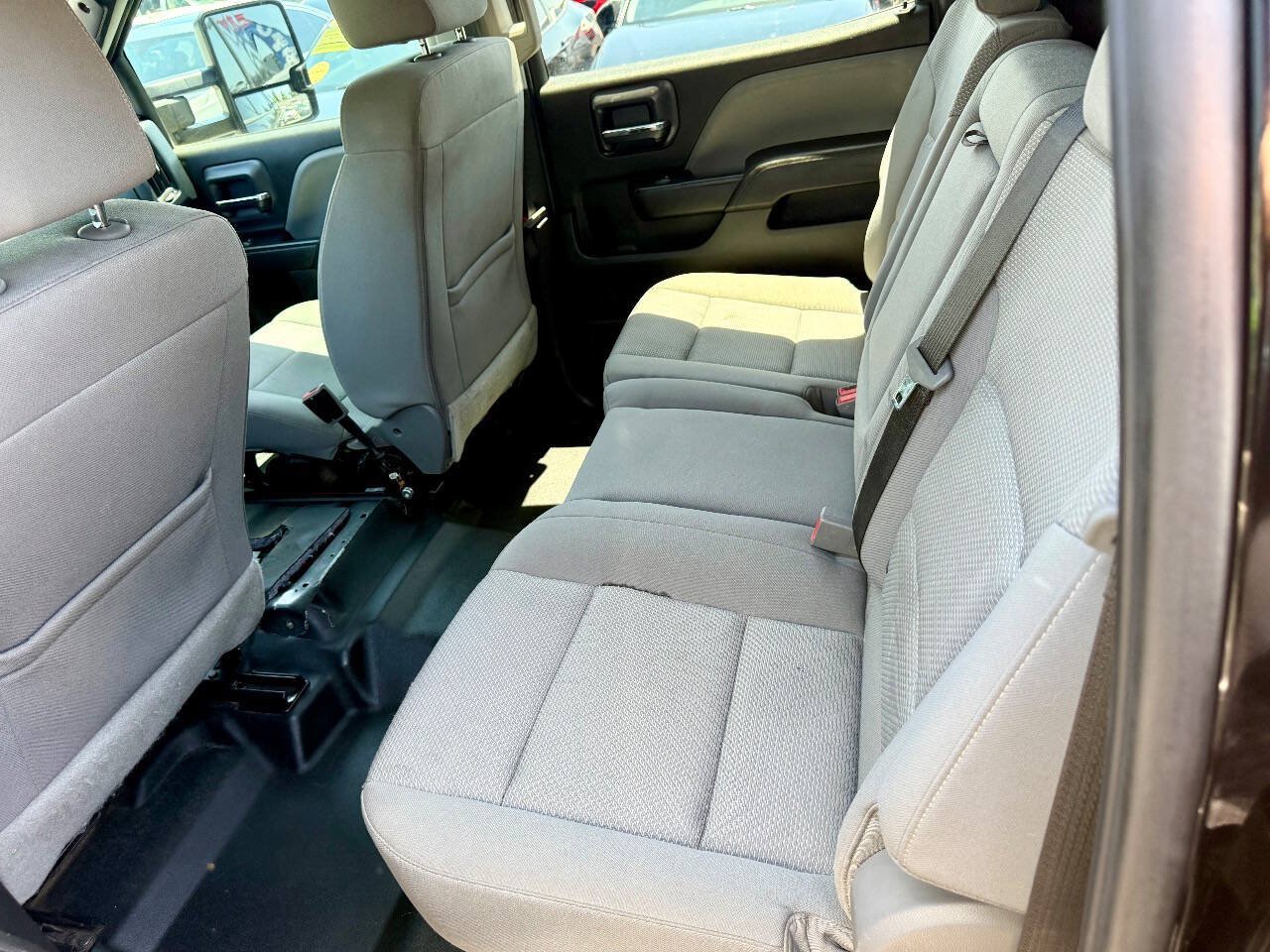 Used 2018 Chevrolet Silverado 1500 W/T w/ Special Service Package AWD/4WD image 14