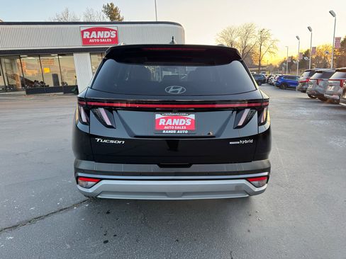 Used 2025 Hyundai Tucson Limited image 13