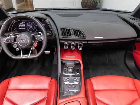 Used 2020 Audi R8 V10 performance AWD/4WD image 5