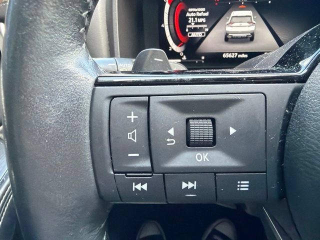 Used 2022 Nissan Rogue Platinum w/ Head-Up Display Package AWD/4WD image 32